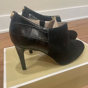 Michael Kors Sammy Ankle Boot